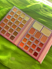 "41 COLOR MAKE UP PALETTE".