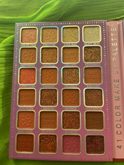 "41 COLOR MAKE UP PALETTE".