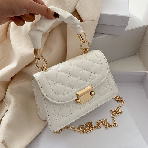 The Grace Luxe – Quilted Elegance Handbag