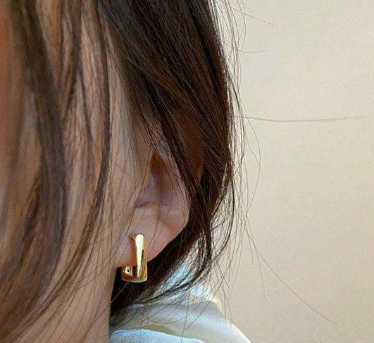 Square Ear Loops